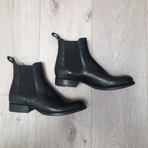 Frye Erin Chelsea Boot