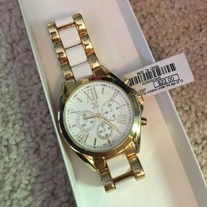 NWT Charming Charlie Watch Gold