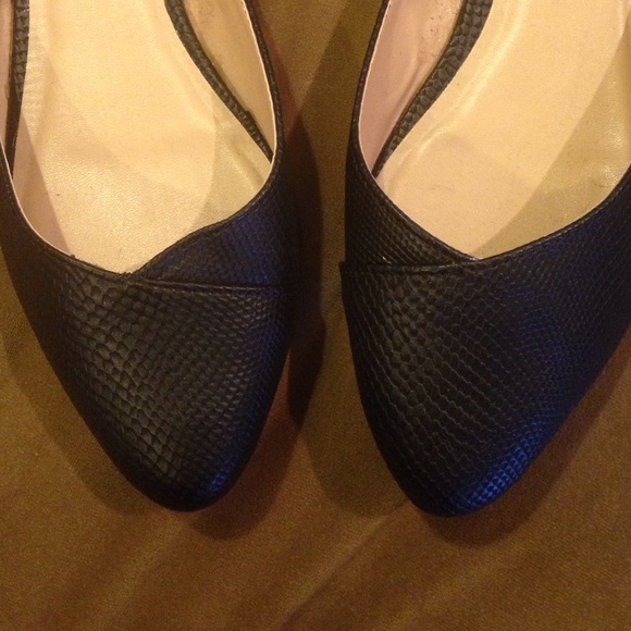 New black flats