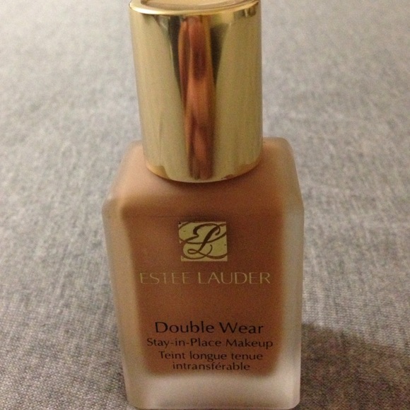 Estee lauder double wear stay in place foundation