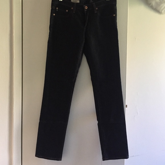 AG Stevie Slim Straight Jean (Size 29R)