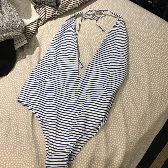 MIKOH HINANO ONE PIECE