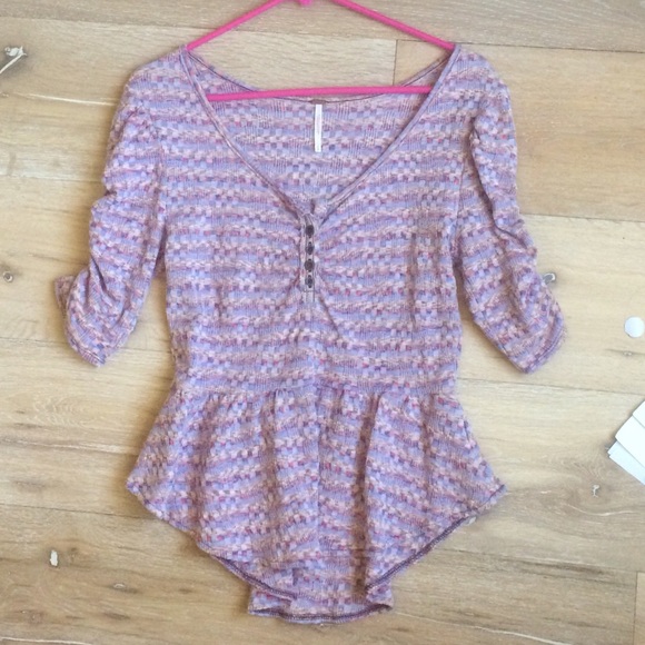 *SOLD* Soft and Stretchy Free People Blouse - Picture 4 of 4