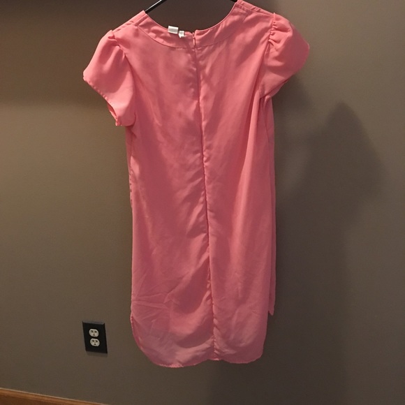 Classy light dress - Picture 3 of 3