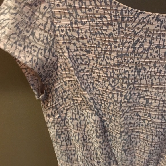 Classy fun and flirty - Picture 2 of 3