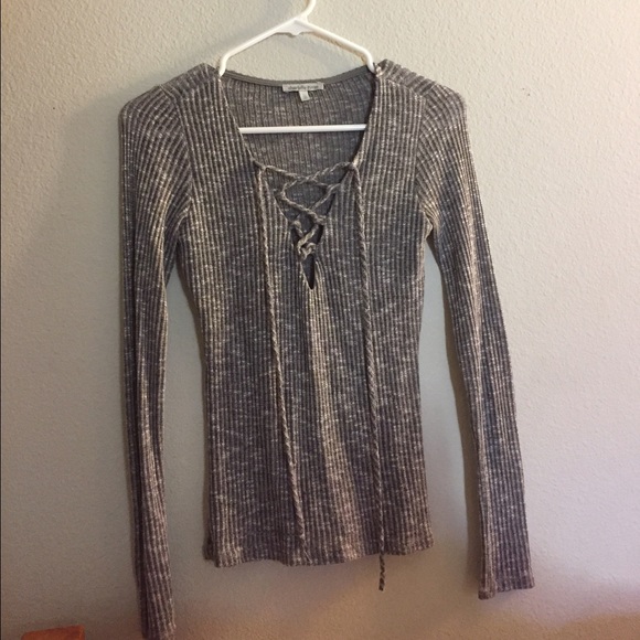 Cute gray sweater/long sleeve