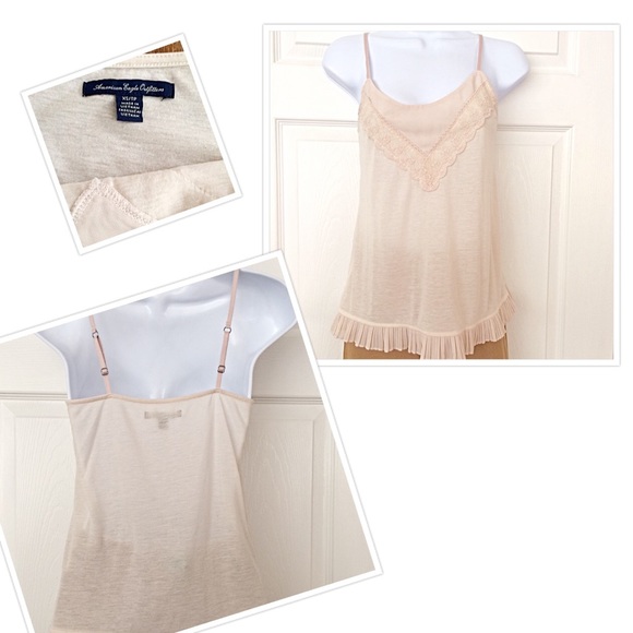 ⚜️ AMERICAN EAGLE OUTFITTERS Beautiful Strap Top - Picture 2 of 4