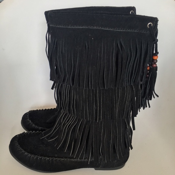 Fringe Moccasin boots