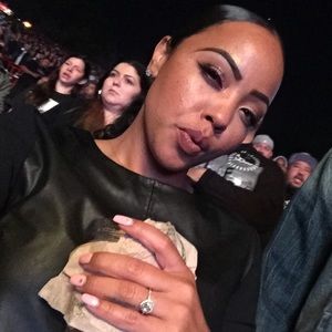 Meet your Posher, Asia