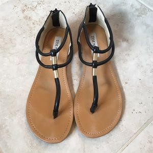 Steve Madden black sandals