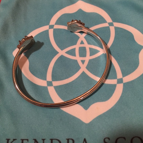 💜SOLD💜 Kendra Scott Arden Cuff - Picture 2 of 3