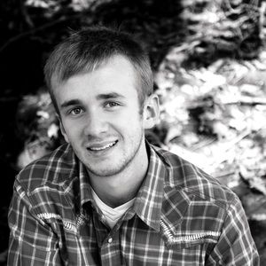 Meet your Posher, Levi