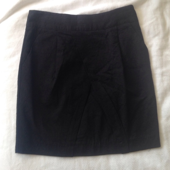 Forever 21 Dresses & Skirts - Black Forever 21 baroque print mini skirt