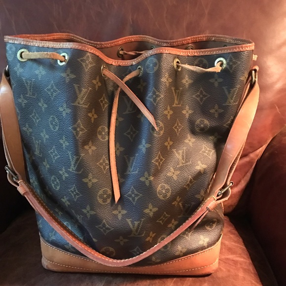 ❗️SOLD❗️100% Authentic Louis Vuitton Large - Picture 2 of 4