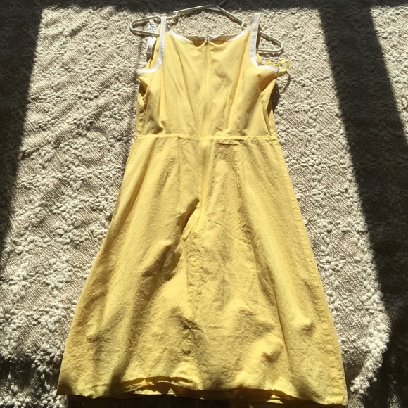 Yellow sundress - Picture 2 of 2
