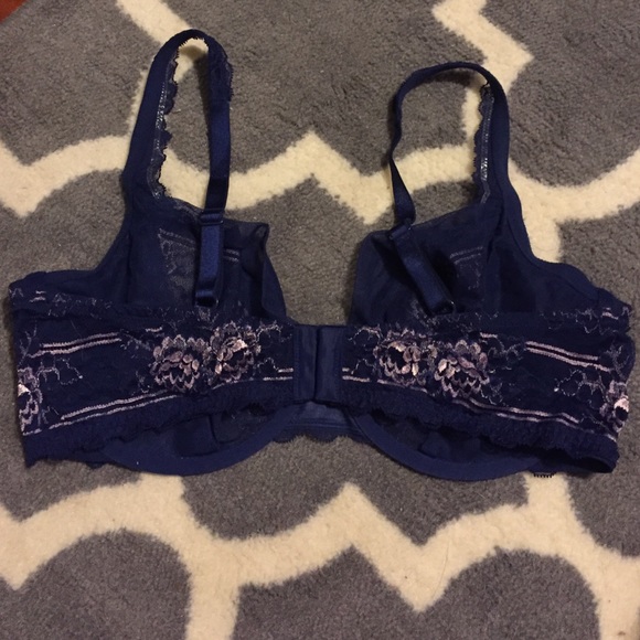 Victoria Secret unlined Demi - Picture 2 of 3