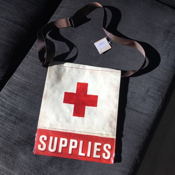 BlueQ Medical Supplies Messenger Bag