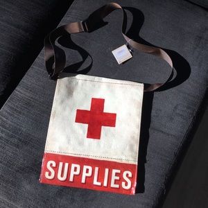 BlueQ Medical Supplies Messenger Bag