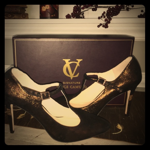 STUNNING Vince Camuto bronze stilettos 10/40