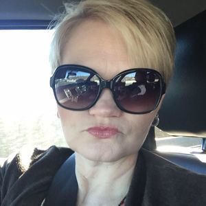 Meet your Posher, Delia