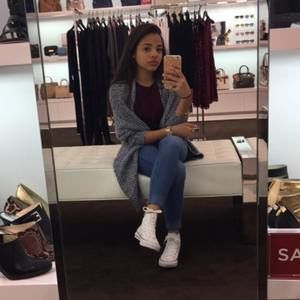 Meet your Posher, Kiara