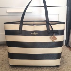 Kate Spade black and white bag