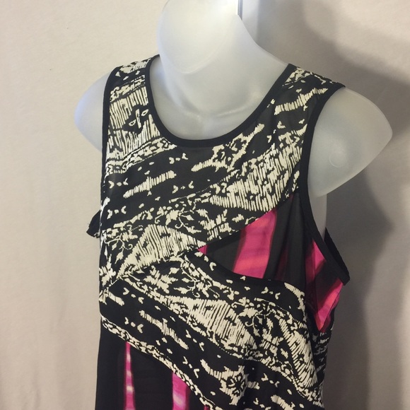 Sleeveless blouse