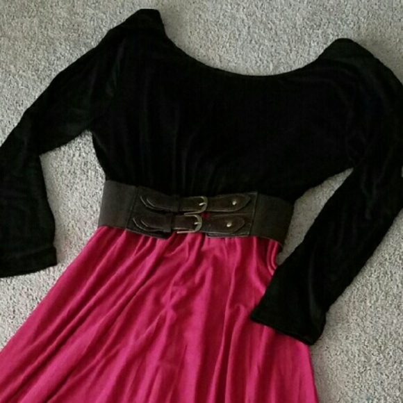 *SOLD OUT*Open Back Winter Maxi Dress - Picture 2 of 4