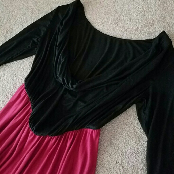 *SOLD OUT*Open Back Winter Maxi Dress - Picture 4 of 4