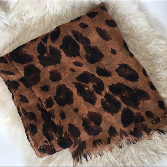 Leopard print scarf