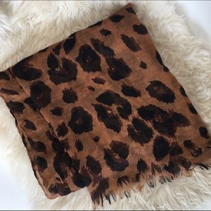 Leopard print scarf