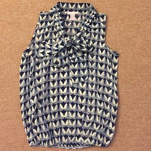 Banana Republic sleeveless pussy bow blouse