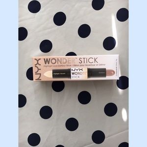 NYX Wonder Stick (light/medium)