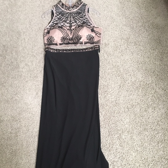 Two piece from store Windsor, brand Blondie Nites