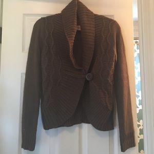 Brown cardigan with button