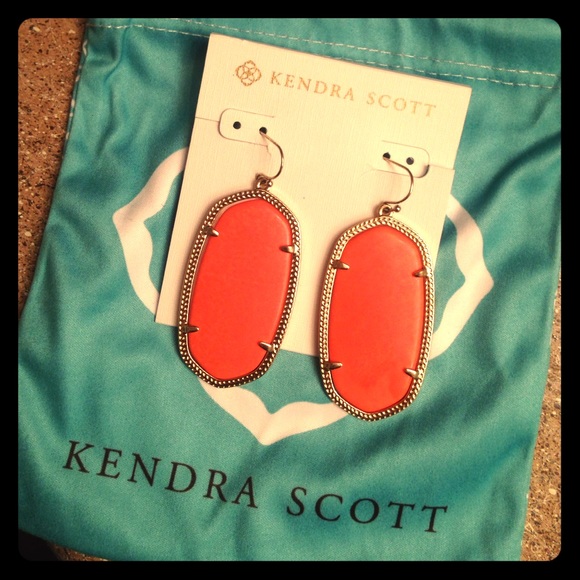 Kendra Scott coral Danielle earrings