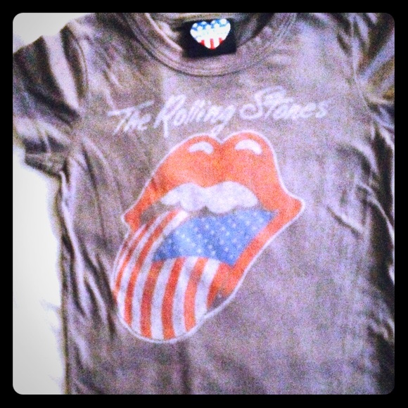 Graphic tee
