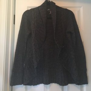 Gray cardigan with button