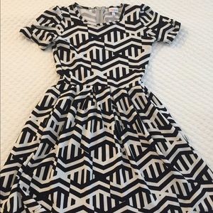 Lularoe XS Amelia dress