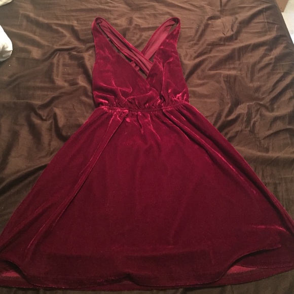 Velvet criss cross back