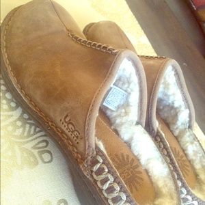 Ugg Australia leather open heel slipper/shoes