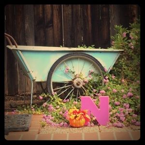 Pink wall decal letter "N".