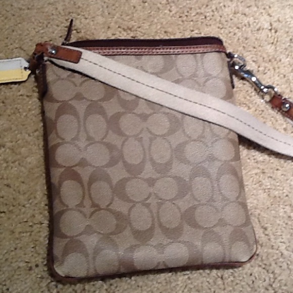 Coach Purse - Picture 3 of 3