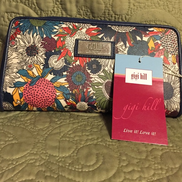 Gigi Hill carryall wallet clutch 👛