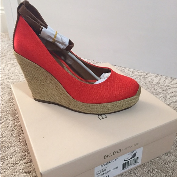 BCBG wedges