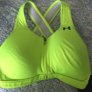 Under armor small sports bra. 32–34