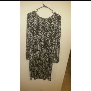 Black and white long skeeve Dress