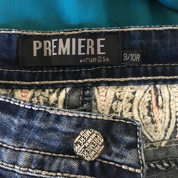 Jeans - Picture 3 of 3