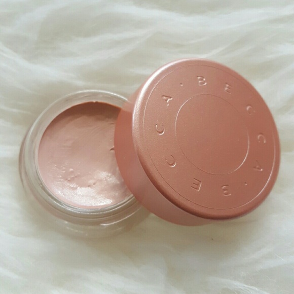 Becca Under Eye Brightening Corrector