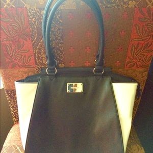 Perfect condition Nine West purse~